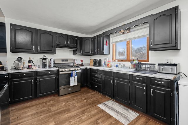 3202 Archer Drive, East Moline, IL 61244