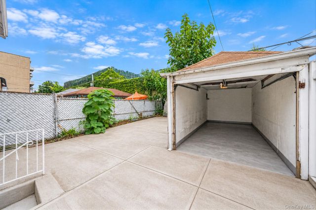 53 E 59th Street, Brooklyn, NY 11203