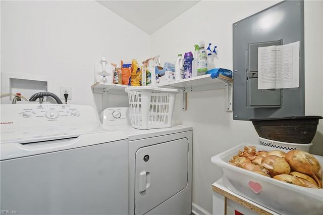 103 Tall Pine CIR, Yorktown, VA 23693