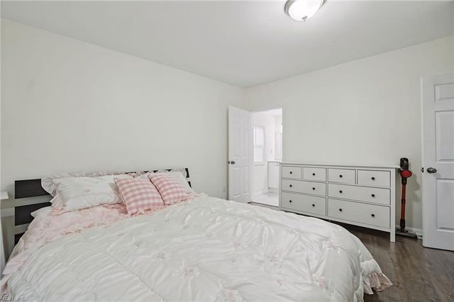 103 Tall Pine CIR, Yorktown, VA 23693