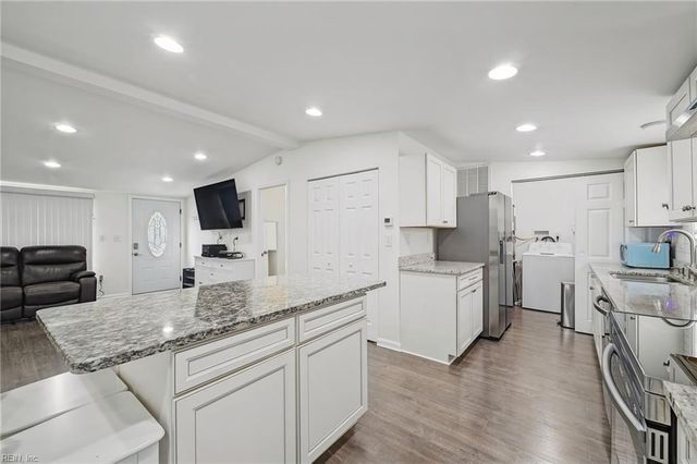 103 Tall Pine CIR, Yorktown, VA 23693