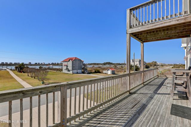 200 Waterway Drive, Sneads Ferry, NC 28460