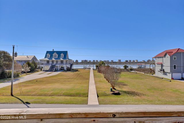 200 Waterway Drive, Sneads Ferry, NC 28460
