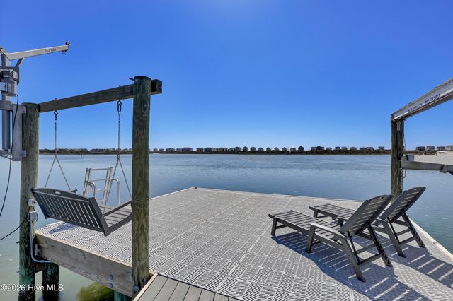 200 Waterway Drive, Sneads Ferry, NC 28460