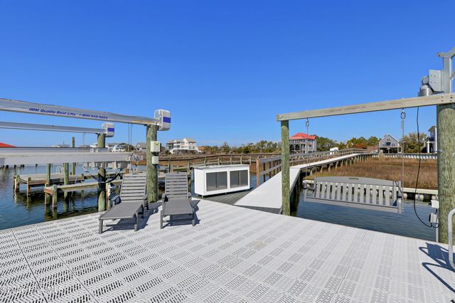 200 Waterway Drive, Sneads Ferry, NC 28460