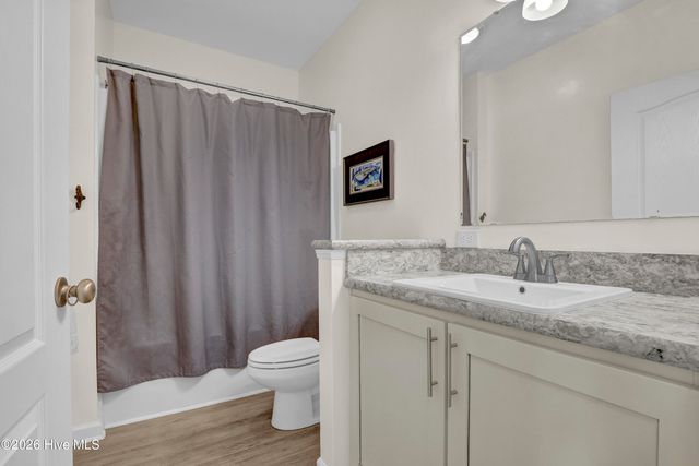 200 Waterway Drive, Sneads Ferry, NC 28460