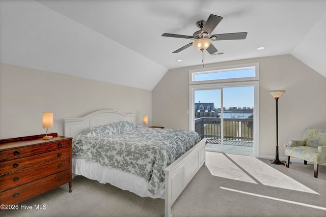 200 Waterway Drive, Sneads Ferry, NC 28460