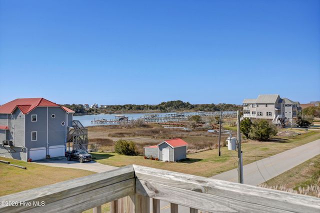 200 Waterway Drive, Sneads Ferry, NC 28460