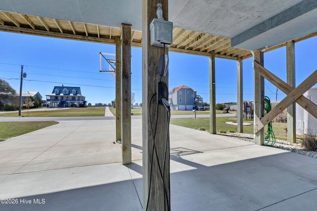 200 Waterway Drive, Sneads Ferry, NC 28460