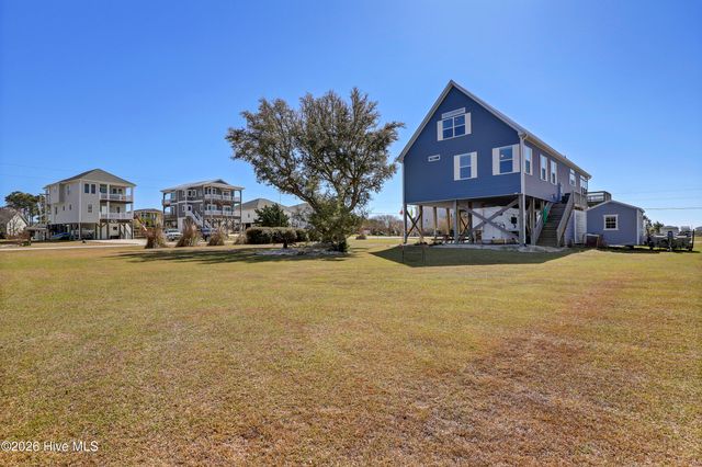 200 Waterway Drive, Sneads Ferry, NC 28460