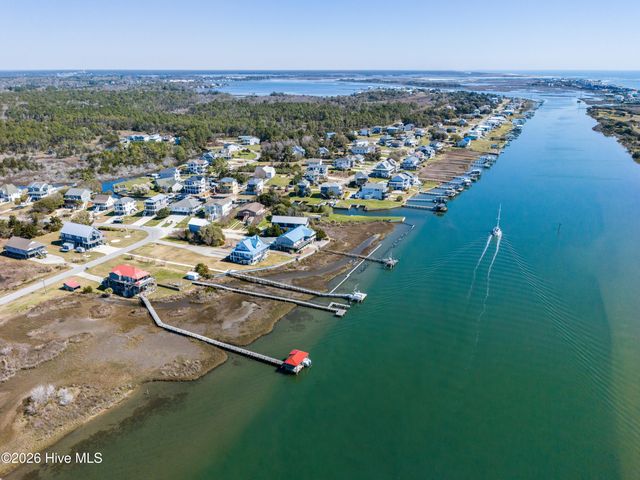 200 Waterway Drive, Sneads Ferry, NC 28460