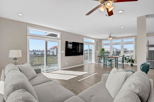 200 Waterway Drive, Sneads Ferry, NC 28460