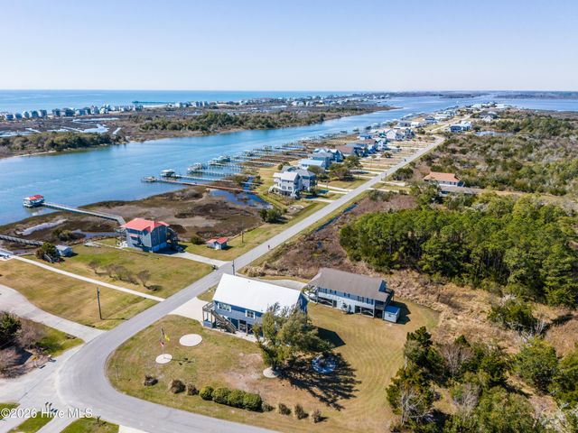 200 Waterway Drive, Sneads Ferry, NC 28460