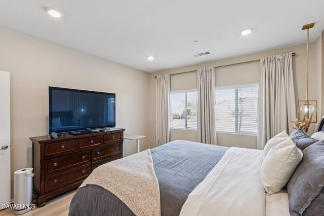 4401 Jade Court, Quartz Hill, CA 93536