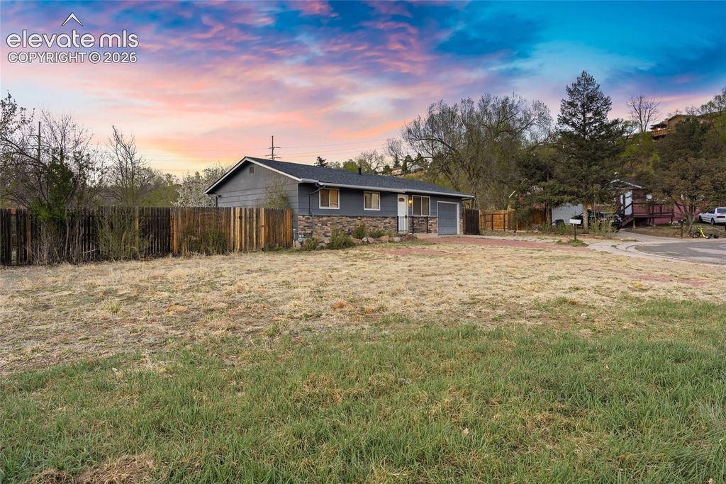 2436 Launcelot Court, Colorado Springs, CO 80904 — photo 2