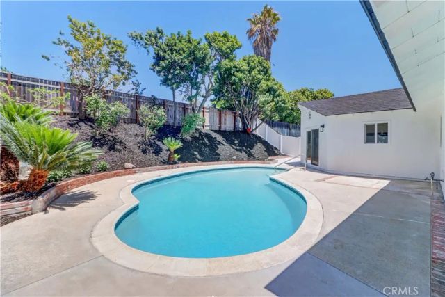 19701 Dunsmuir, Yorba Linda, CA 92886