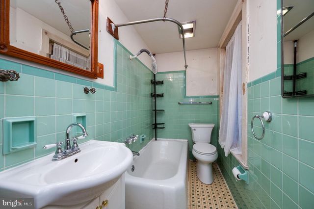 591 DOTTS ST, Pennsburg, PA 18073