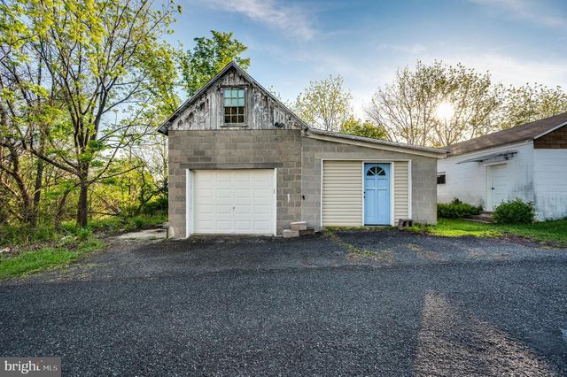 591 DOTTS ST, Pennsburg, PA 18073