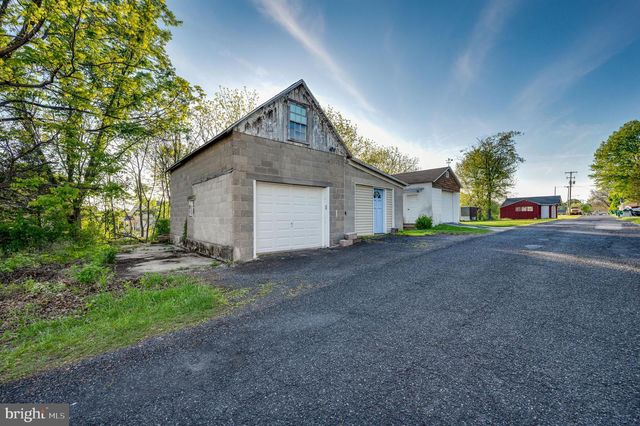 591 DOTTS ST, Pennsburg, PA 18073