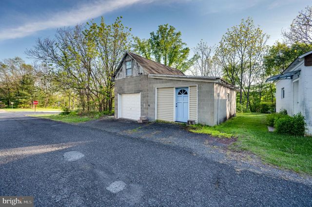 591 DOTTS ST, Pennsburg, PA 18073