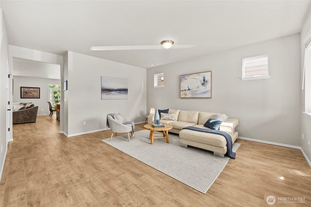 11264 Borgen Loop, Gig Harbor, WA 98332