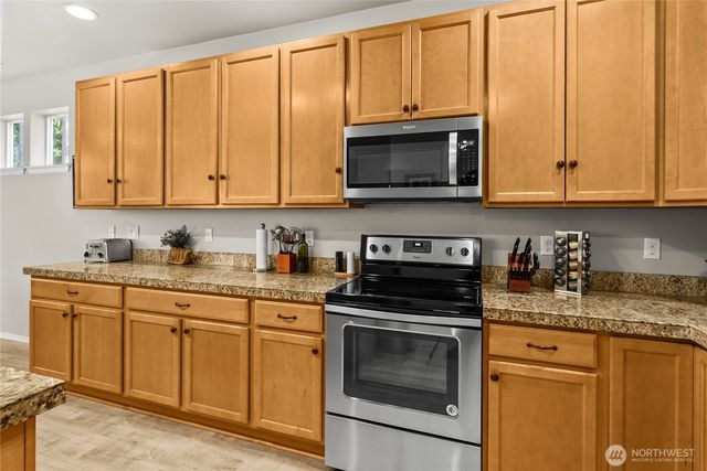 11264 Borgen Loop, Gig Harbor, WA 98332