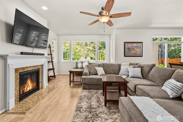 11264 Borgen Loop, Gig Harbor, WA 98332