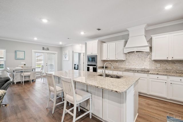 6278 Jenks Dr, Gulf Breeze, FL 32563