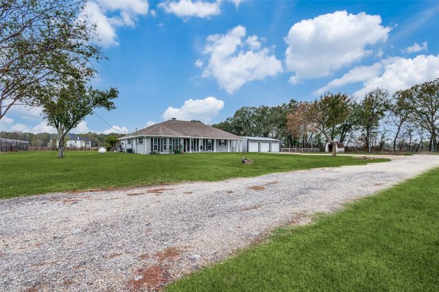 155 Smith Lane, Combine, TX 75159