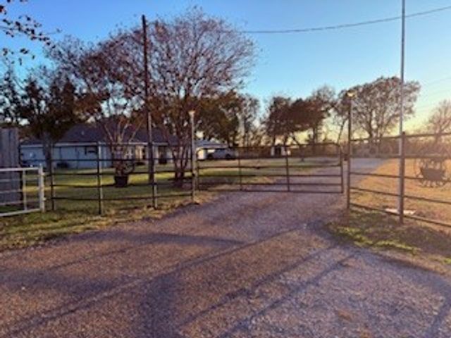 155 Smith Lane, Combine, TX 75159