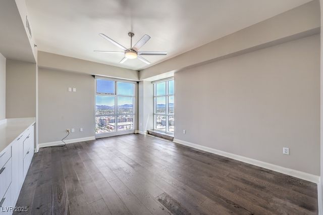 150 Las Vegas Boulevard 1912, Las Vegas, NV 89101