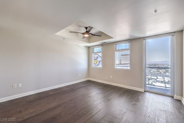 150 Las Vegas Boulevard 1912, Las Vegas, NV 89101