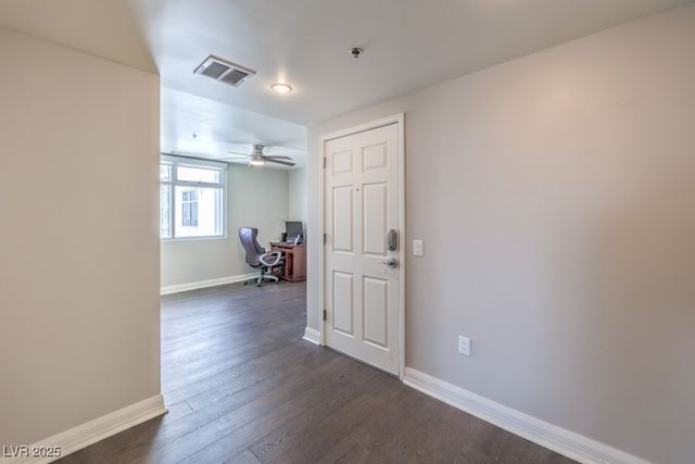 150 Las Vegas Boulevard 1912, Las Vegas, NV 89101