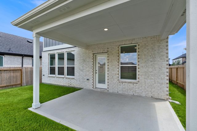 18234 Sonresa Way, Tomball, TX 77377