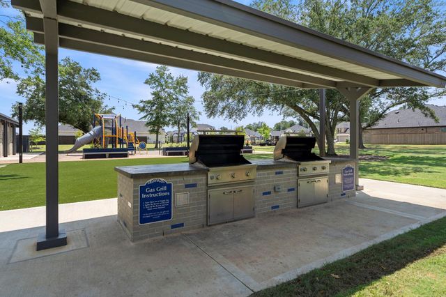 18234 Sonresa Way, Tomball, TX 77377