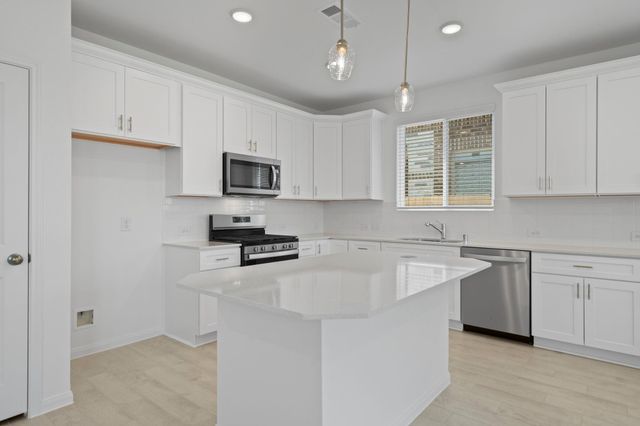 18234 Sonresa Way, Tomball, TX 77377