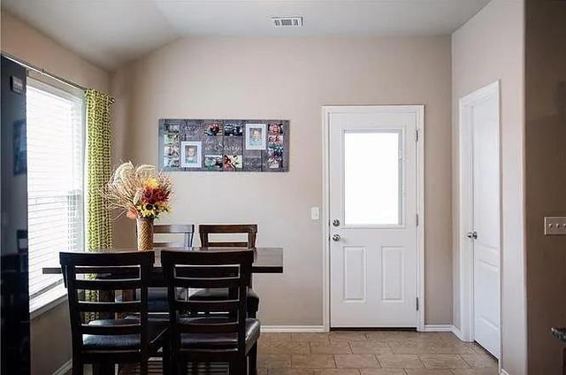 2921 Thompson Farm Lane, Yukon, OK 73099