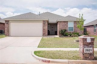 2921 Thompson Farm Lane, Yukon, OK 73099