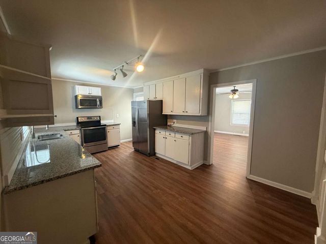 20 Highland Street, Gainesville, GA 30501