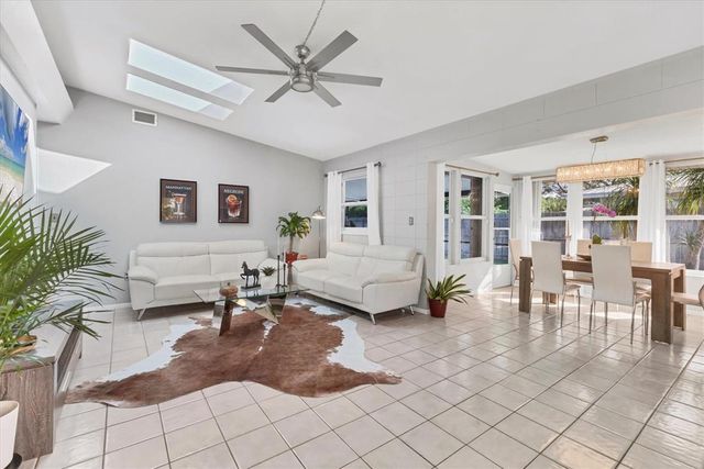 636 CADIZ ROAD, Venice, FL 34285