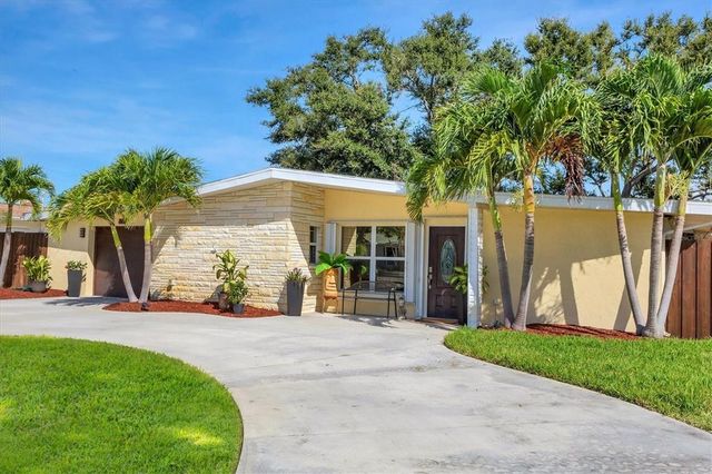 636 CADIZ ROAD, Venice, FL 34285