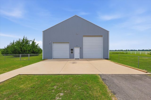 110 Highview Road, Ennis, TX 75119