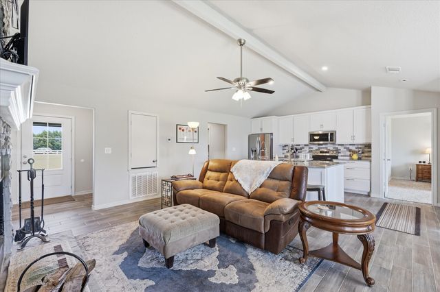 110 Highview Road, Ennis, TX 75119