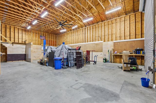 110 Highview Road, Ennis, TX 75119