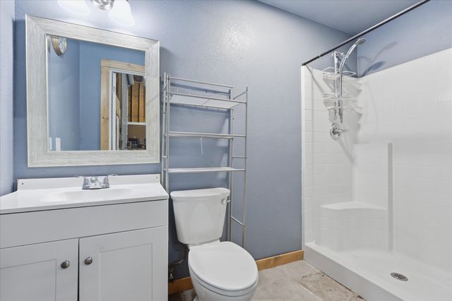110 Highview Road, Ennis, TX 75119