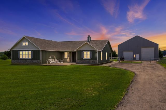 110 Highview Road, Ennis, TX 75119
