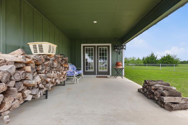 110 Highview Road, Ennis, TX 75119