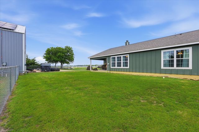 110 Highview Road, Ennis, TX 75119