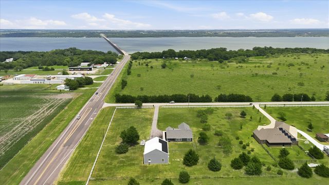 110 Highview Road, Ennis, TX 75119