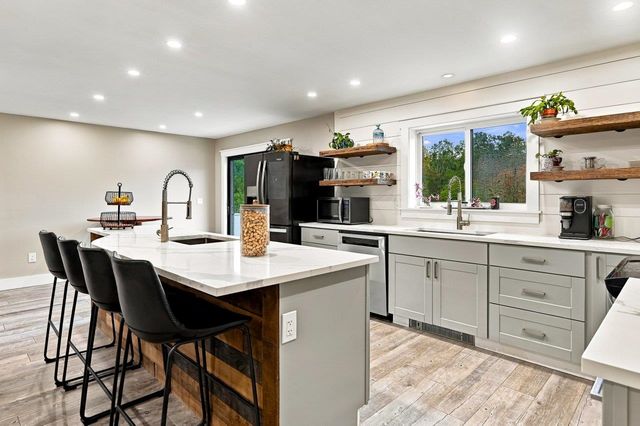 59 Stumpfield Road, Kensington, NH 03833